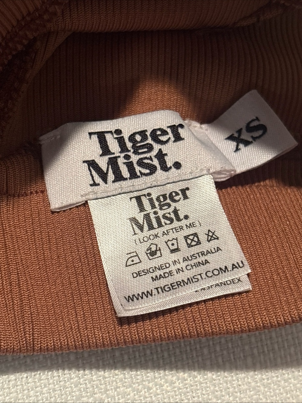 Tiger Mist Ribbed Two-Piece Active Set in Rust Brown - Picture 3 of 13